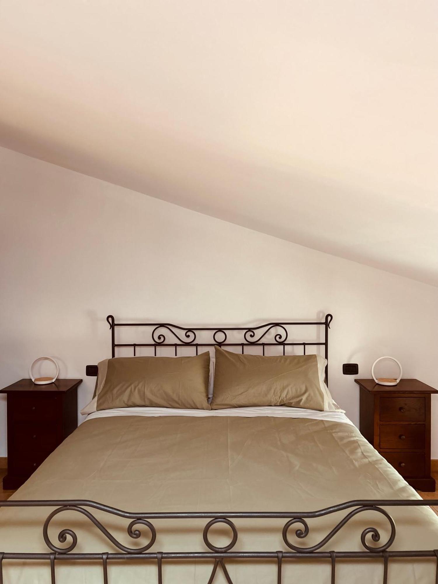 Locale Guest House Pietralunga  Ngoại thất bức ảnh