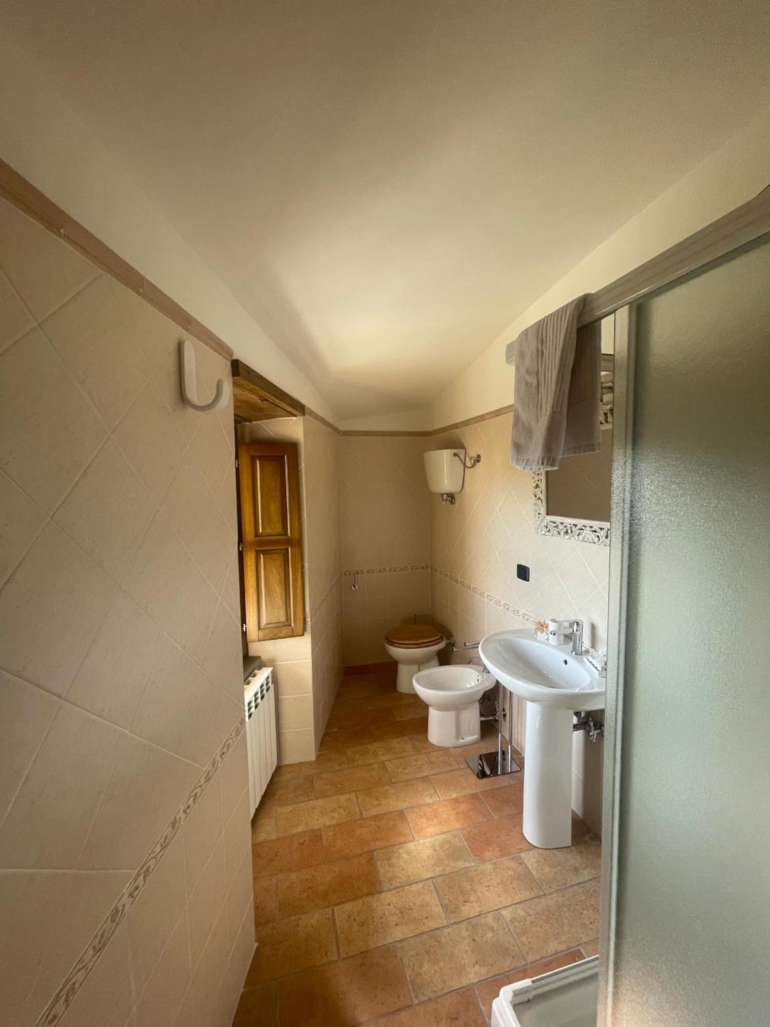Locale Guest House Pietralunga  Ngoại thất bức ảnh
